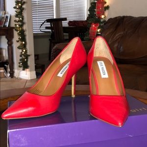 Steve Madden Kisses Red Leather Pumps🌹👠😍
